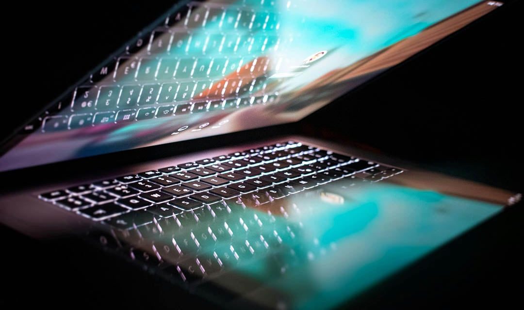 Felhőalapú szolgáltatások: Hatékony és költségkímélő megoldások KKV-k számára